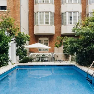 Hotel Gran Derby Suites, A Small Luxury Of The World, Barcelone